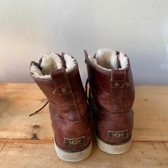 Ugg Hannen Winter Boots - Size 12 US - Picture 2 of 4